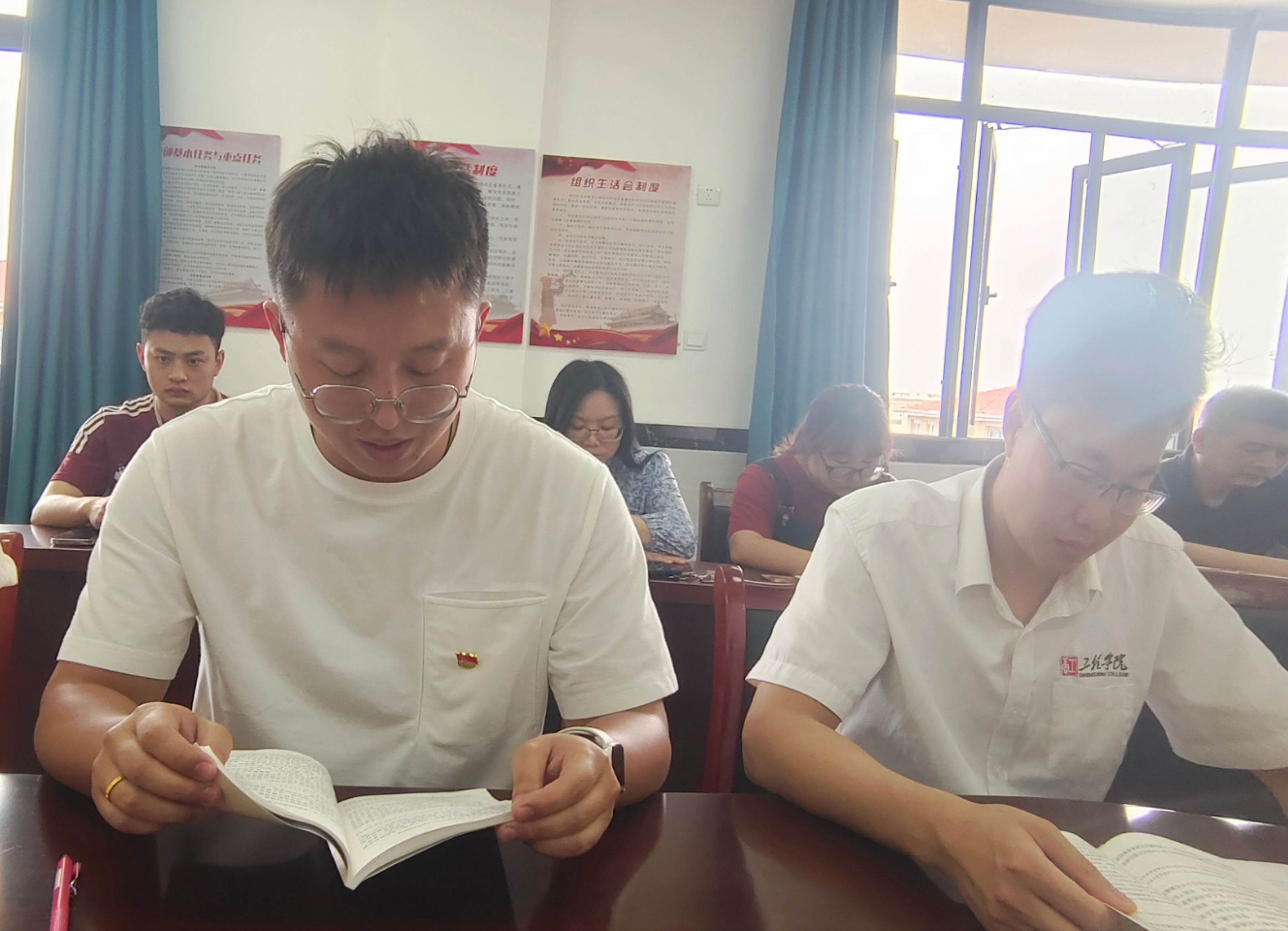 正在上传...