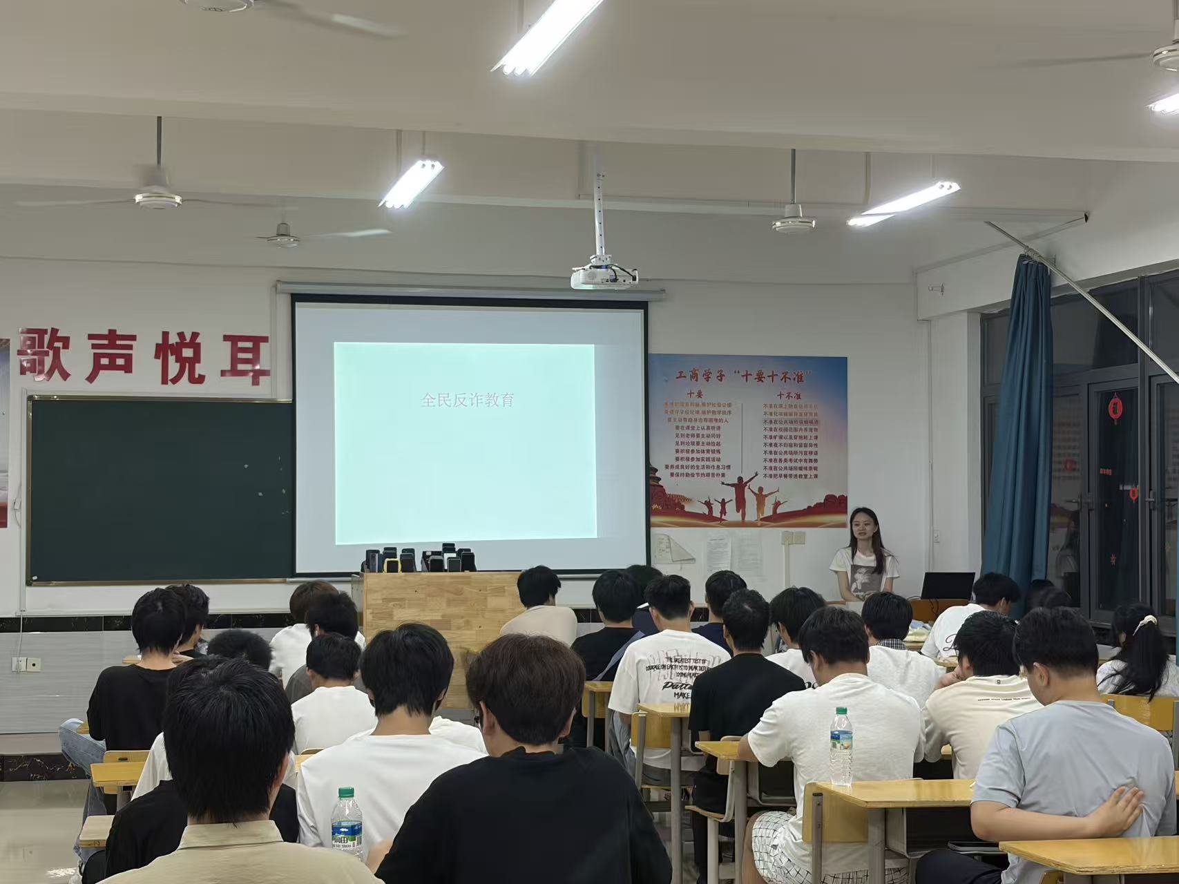 正在上传... 正在上传...
